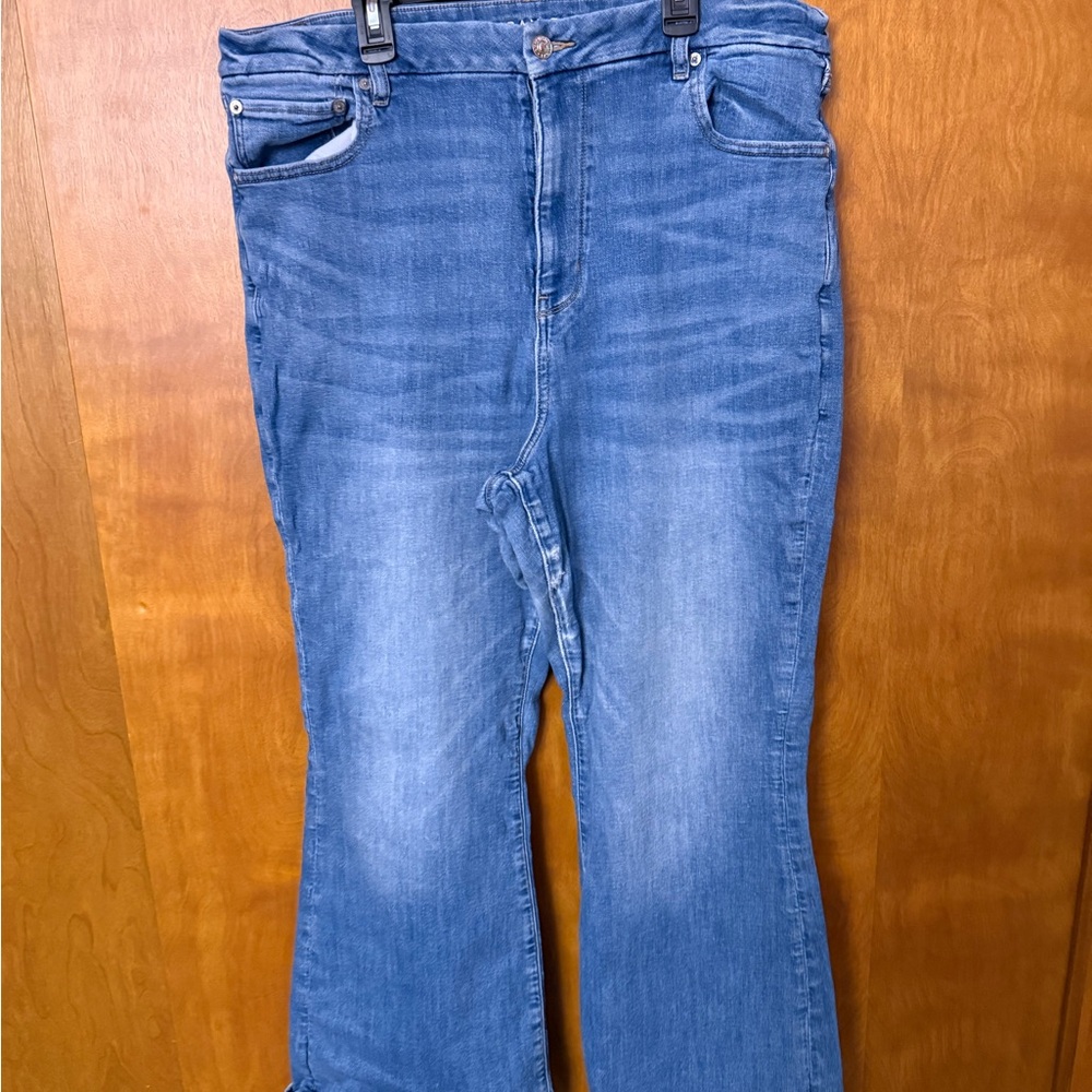 American Eagle Outfitters Light Blue high rise flair Jeans